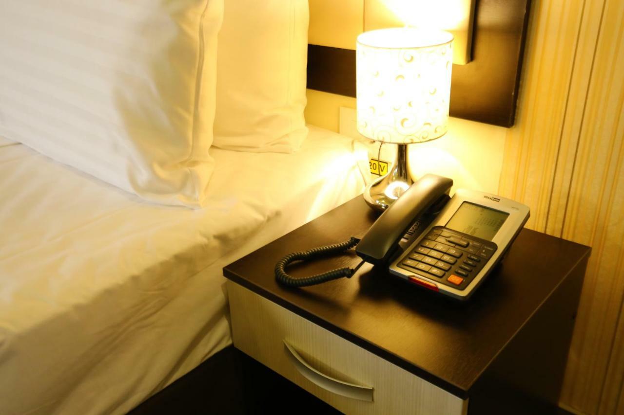 Best Western Plus Briston Otopeni Luaran gambar