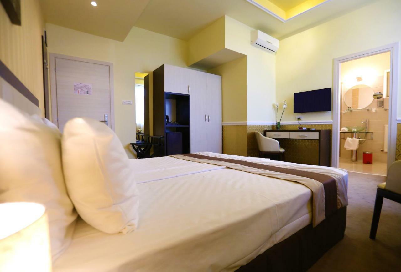 Best Western Plus Briston Otopeni Bilik gambar